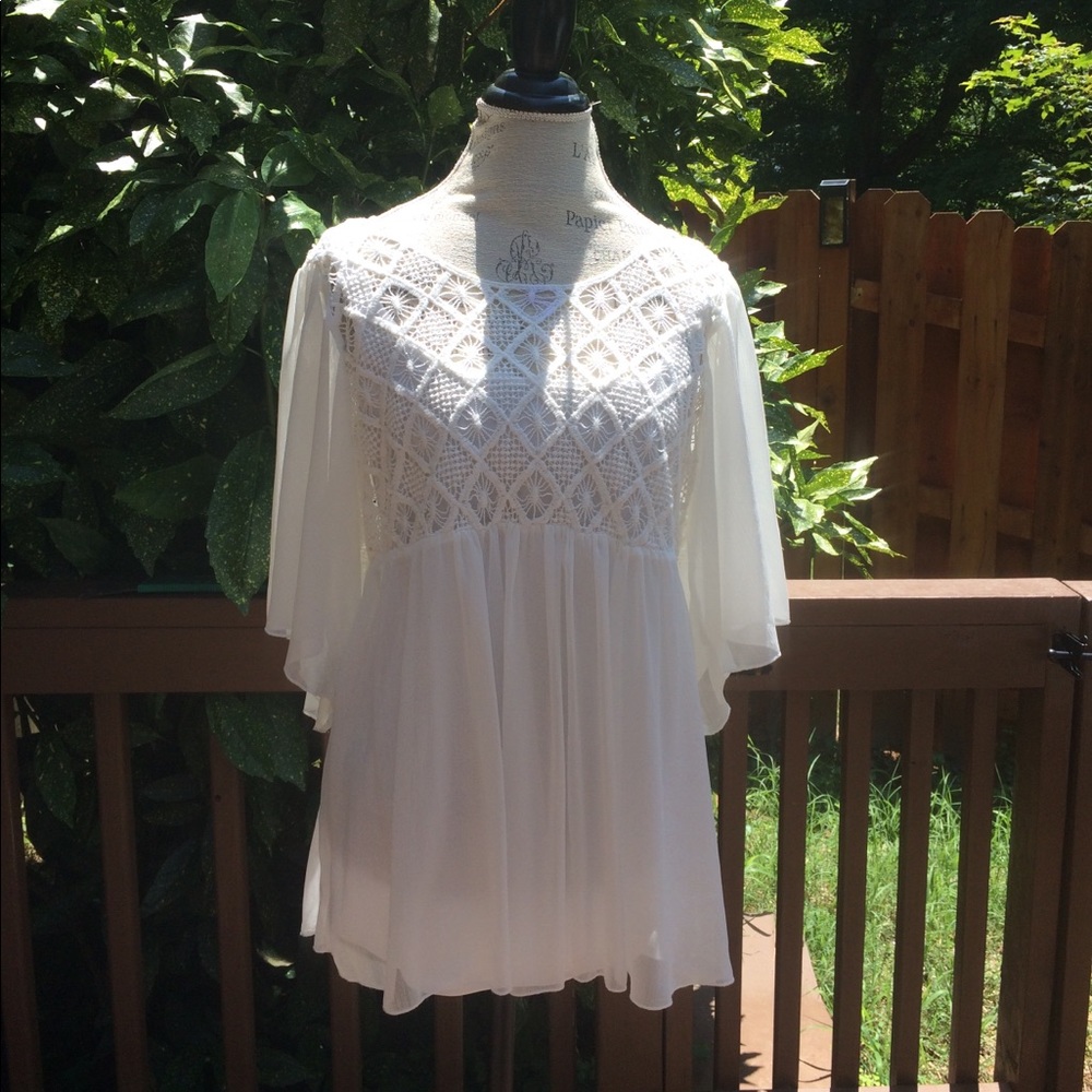 Cream Crochet Top w cami